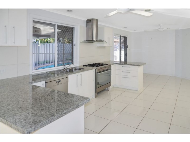 7 Rosella Street, Parrearra QLD 4575