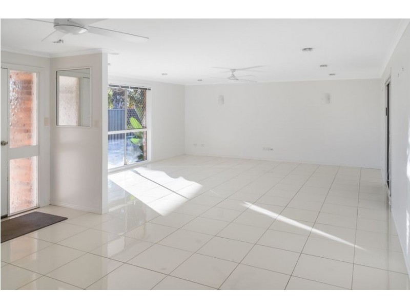 7 Rosella Street, Parrearra QLD 4575