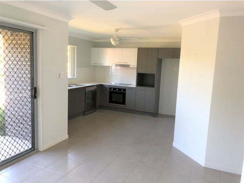 1/13 Lloyd Street, Beerwah QLD 4519