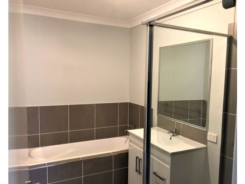 1/13 Lloyd Street, Beerwah QLD 4519