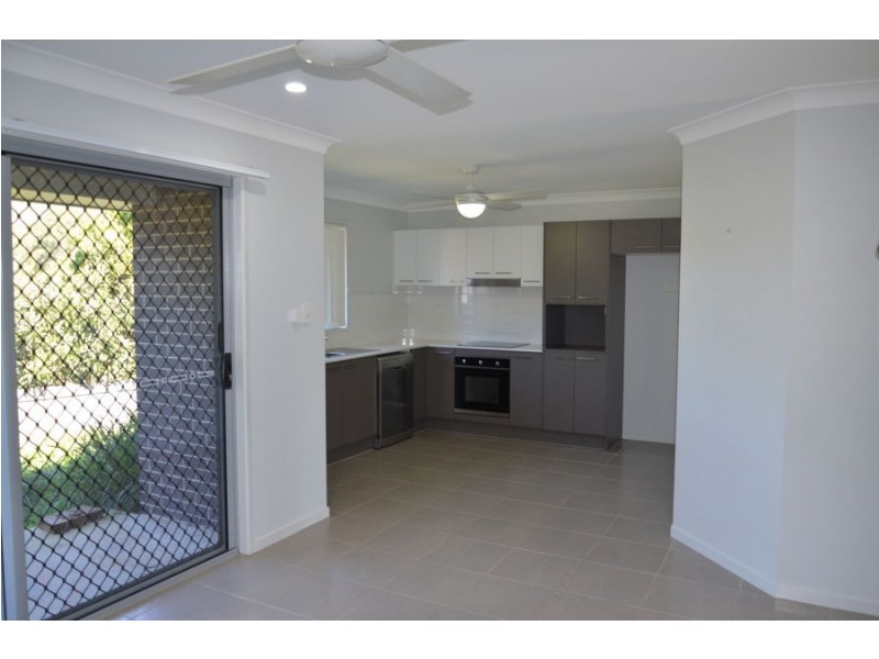 1/13 Lloyd Street, Beerwah QLD 4519