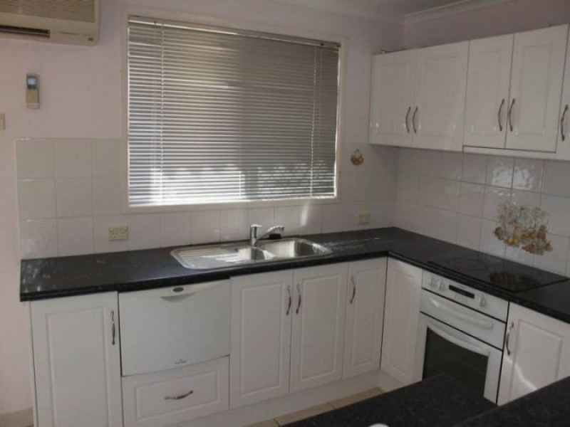 165 Nicklin Way, Warana QLD 4575