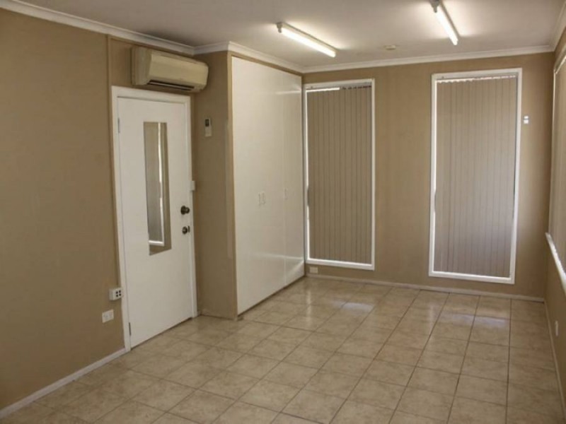 165 Nicklin Way, Warana QLD 4575