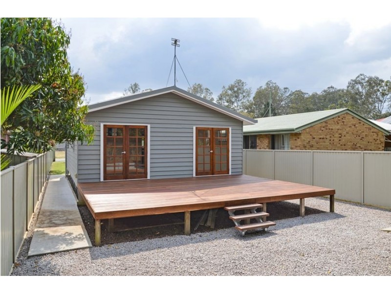 36 Jones st, Mooloolah Valley QLD 4553