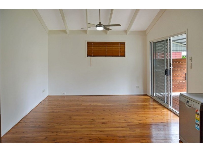 36 Jones st, Mooloolah Valley QLD 4553