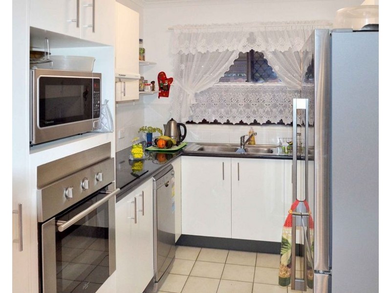 49/10 Melody Court, Warana QLD 4575