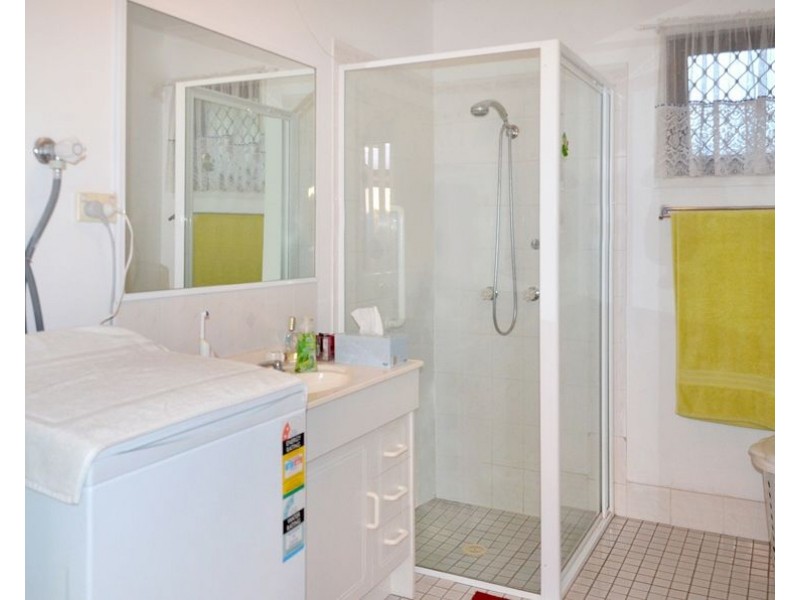 49/10 Melody Court, Warana QLD 4575