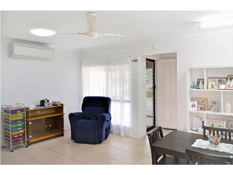 250/4 Melody Court, Warana QLD 4575