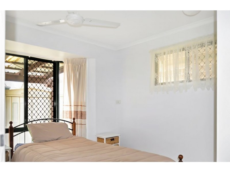 250/4 Melody Court, Warana QLD 4575