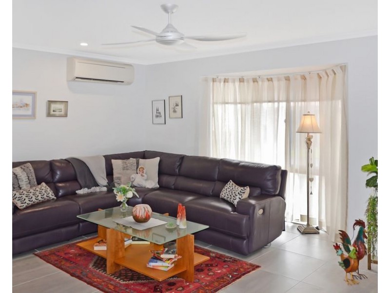 275/6 Melody Court, Warana QLD 4575