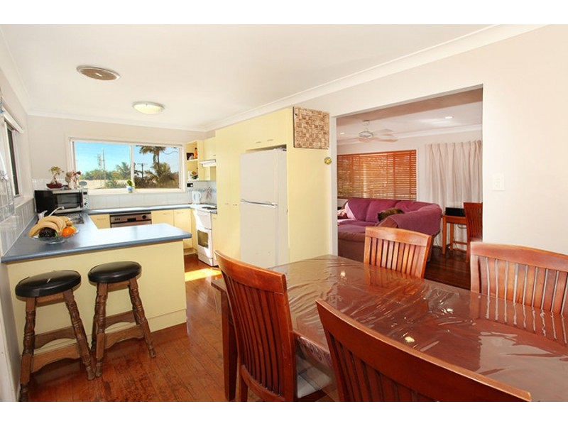 46 Saleng Crescent, Warana QLD 4575