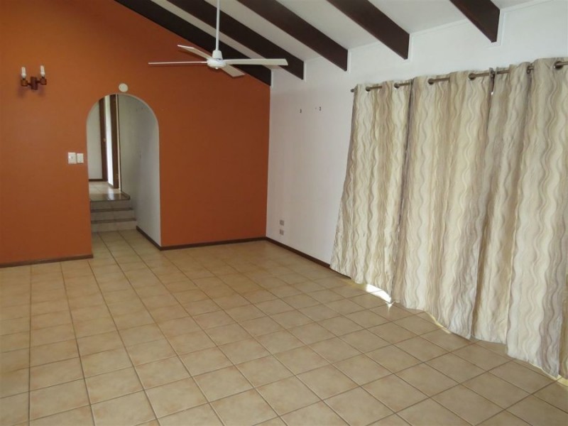 27 Milbong Street, Battery Hill QLD 4551