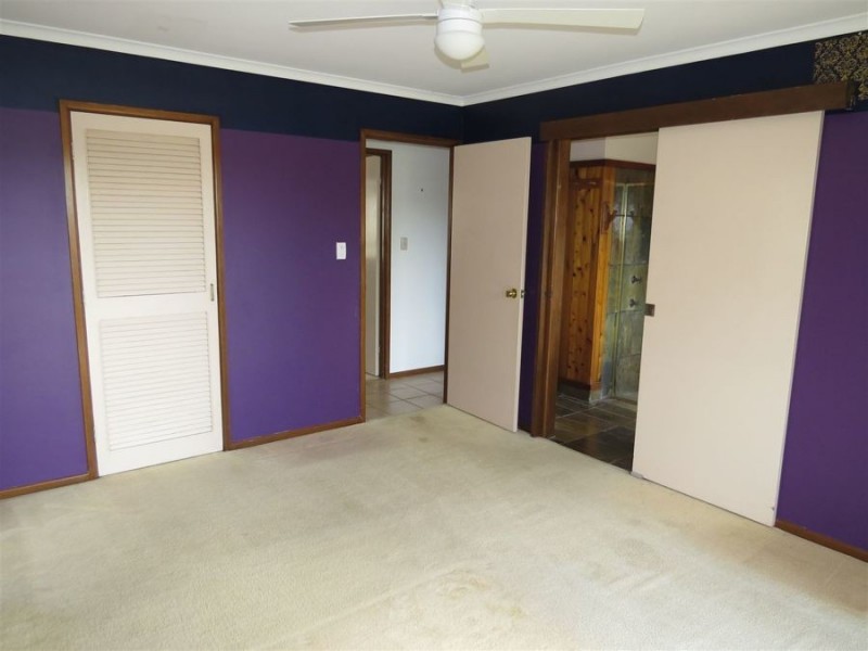 27 Milbong Street, Battery Hill QLD 4551