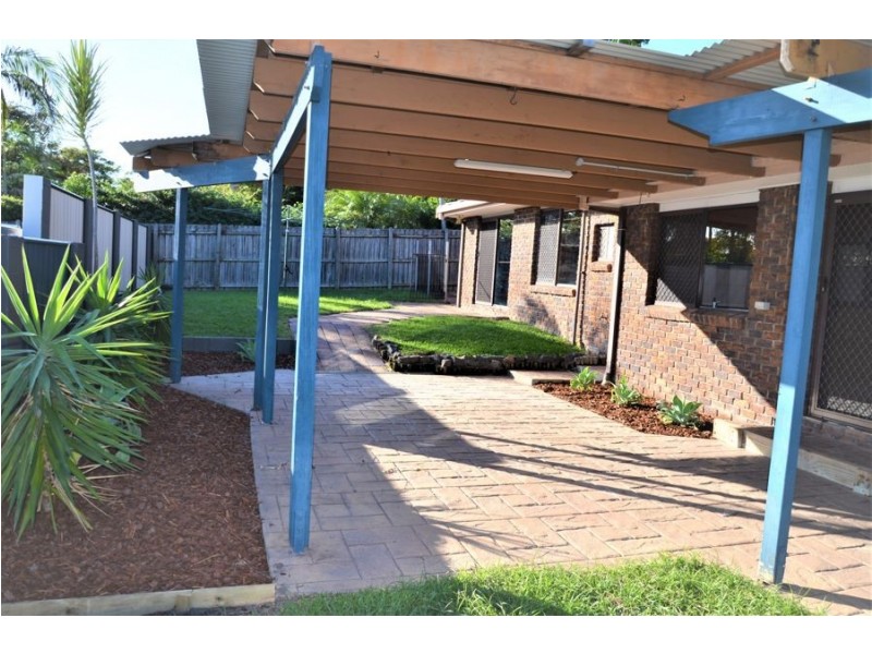 27 Milbong Street, Battery Hill QLD 4551