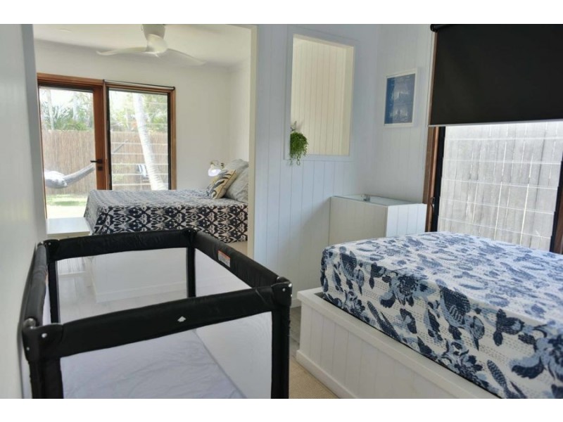 5 Perina St, Warana QLD 4575