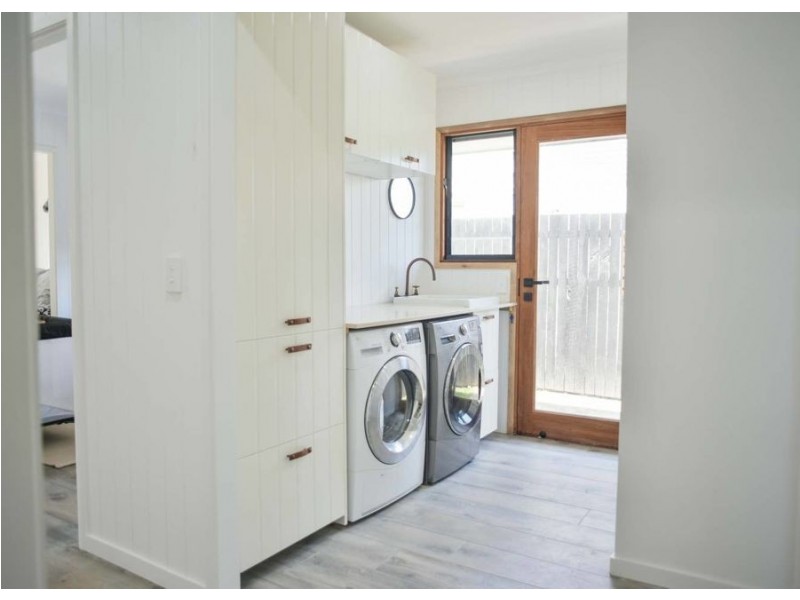 5 Perina St, Warana QLD 4575