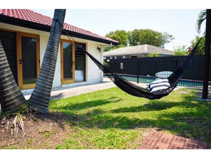 5 Perina St, Warana QLD 4575