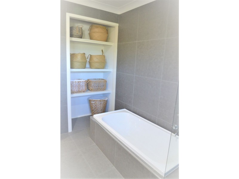 28 Careen Street, Battery Hill QLD 4551