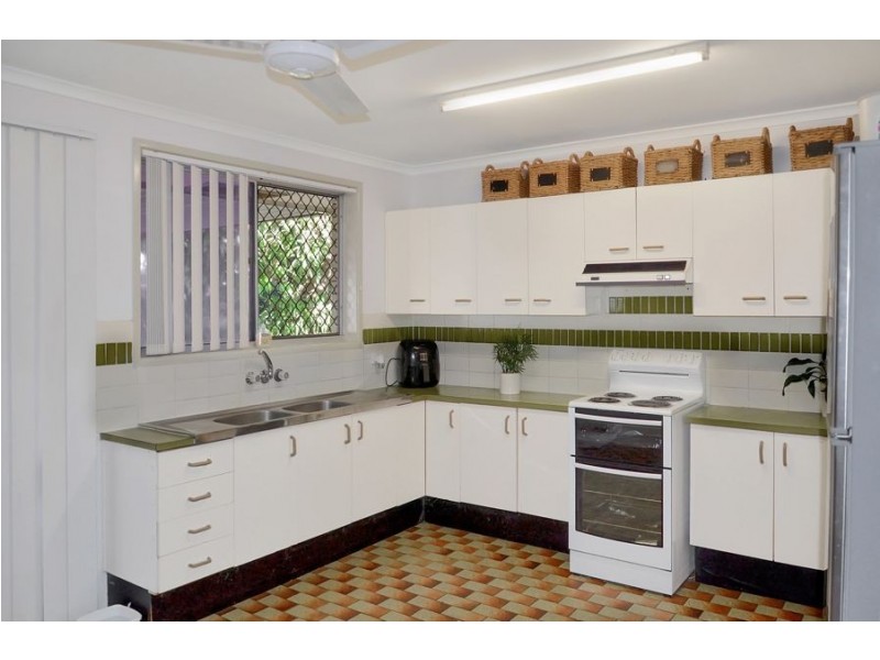 141 Nicklin Way, Warana QLD 4575