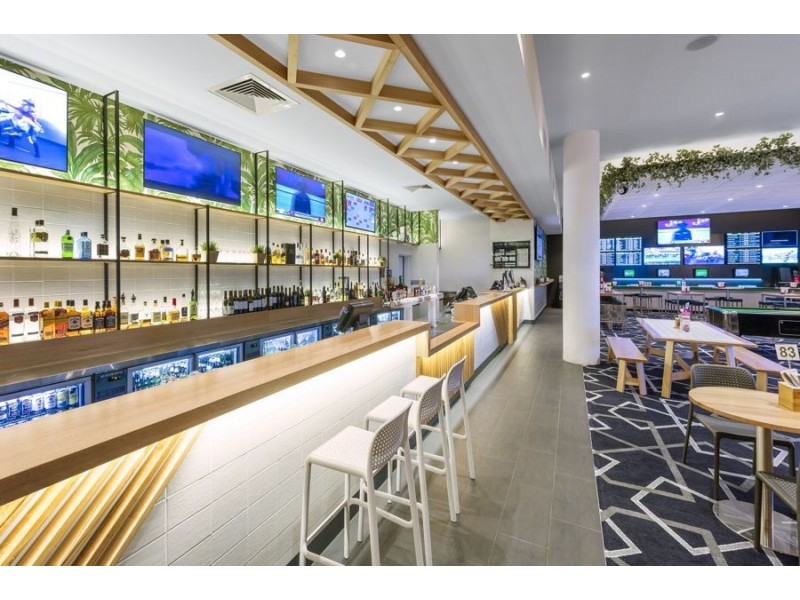 2401 923 David Low Way, Marcoola QLD 4564