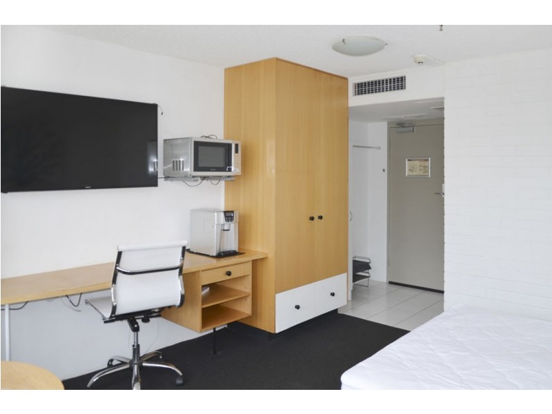 2401 923 David Low Way, Marcoola QLD 4564