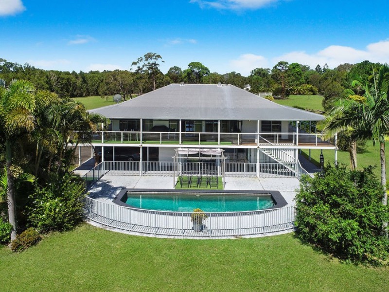 11 Jirrima Cres, Cooroibah QLD 4565
