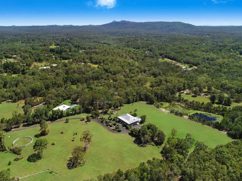 11 Jirrima Cres, Cooroibah QLD 4565