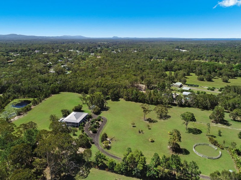 11 Jirrima Cres, Cooroibah QLD 4565