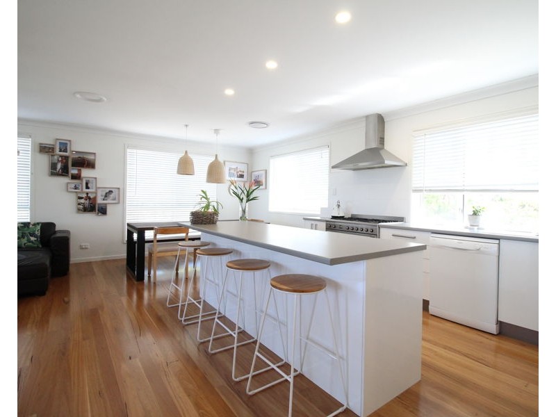 16 Blamey Street, Battery Hill QLD 4551