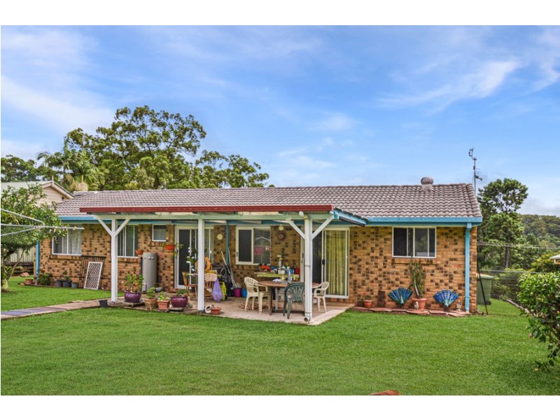 44 Spring Myrtle Ave, Nambour QLD 4560