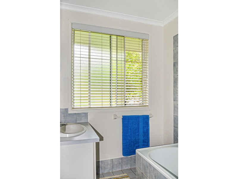 44 Spring Myrtle Ave, Nambour QLD 4560