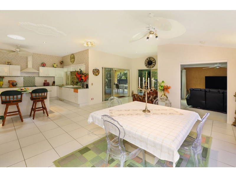 6 Coho Crt, Mountain Creek QLD 4557