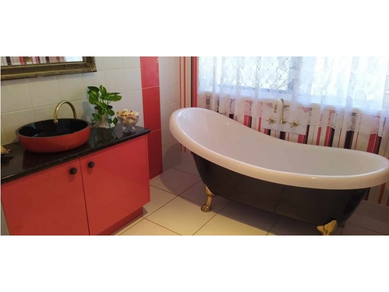 6 Coho Crt, Mountain Creek QLD 4557