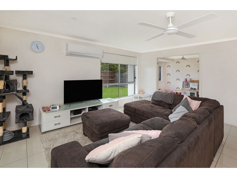 41 Henning Cres, Meridan Plains QLD 4551