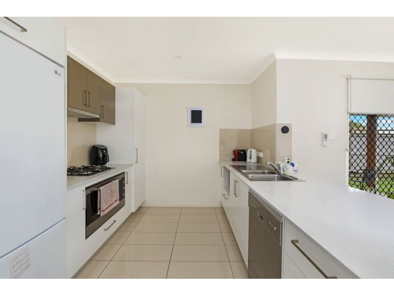 41 Henning Cres, Meridan Plains QLD 4551