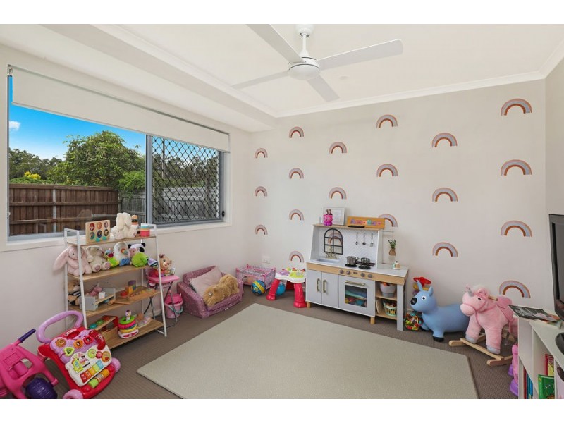 41 Henning Cres, Meridan Plains QLD 4551