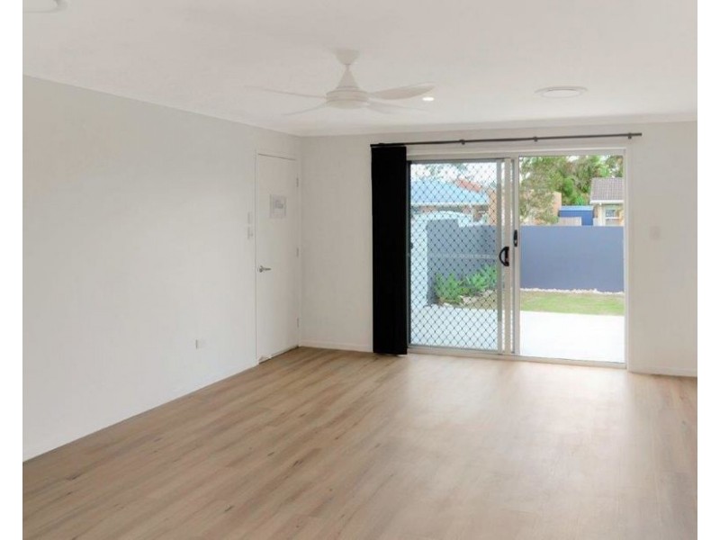 1/4 Yuruga Street, Mooloolaba QLD 4557