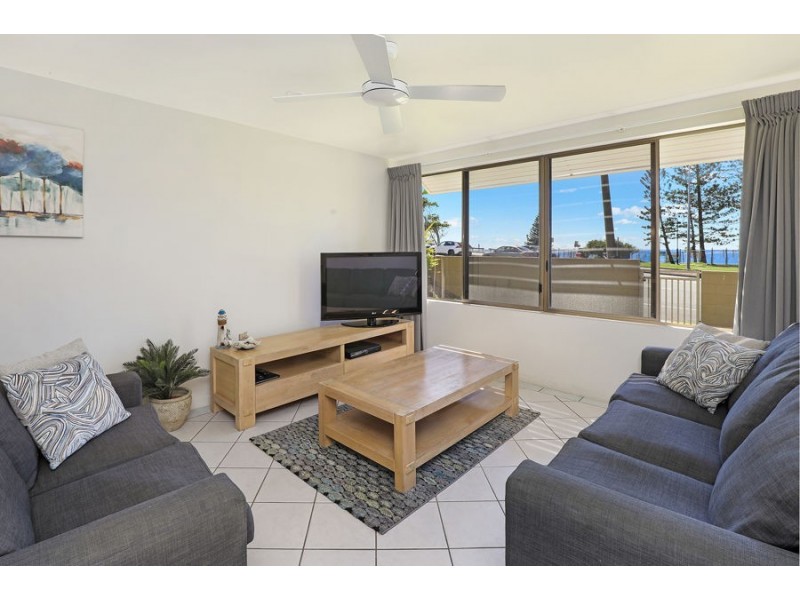 2/2 Meta Street, Mooloolaba QLD 4557