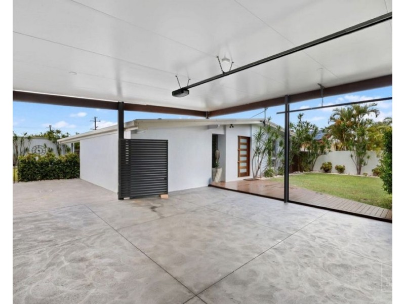 95 Point Cartwright Drive, Buddina QLD 4575