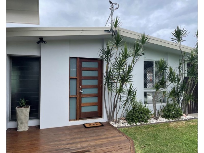 95 Point Cartwright Drive, Buddina QLD 4575