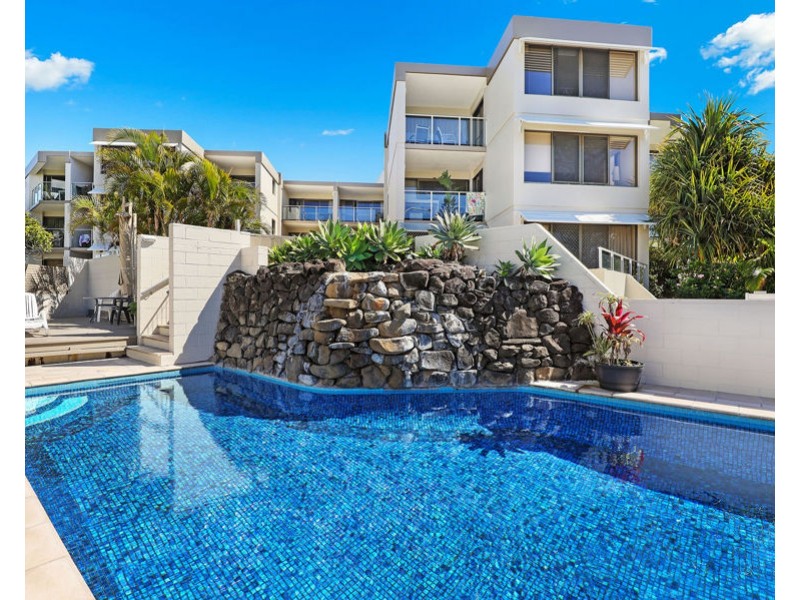 2/2 Meta Street, Mooloolaba QLD 4557