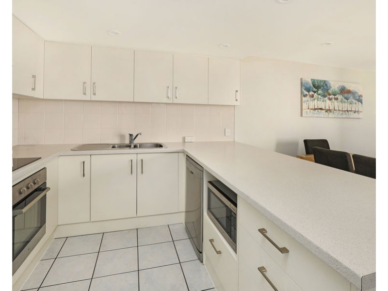 2/2 Meta Street, Mooloolaba QLD 4557