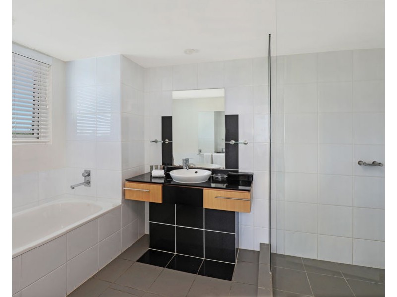 310/38 Mahogany Drv, Pelican Waters QLD 4551