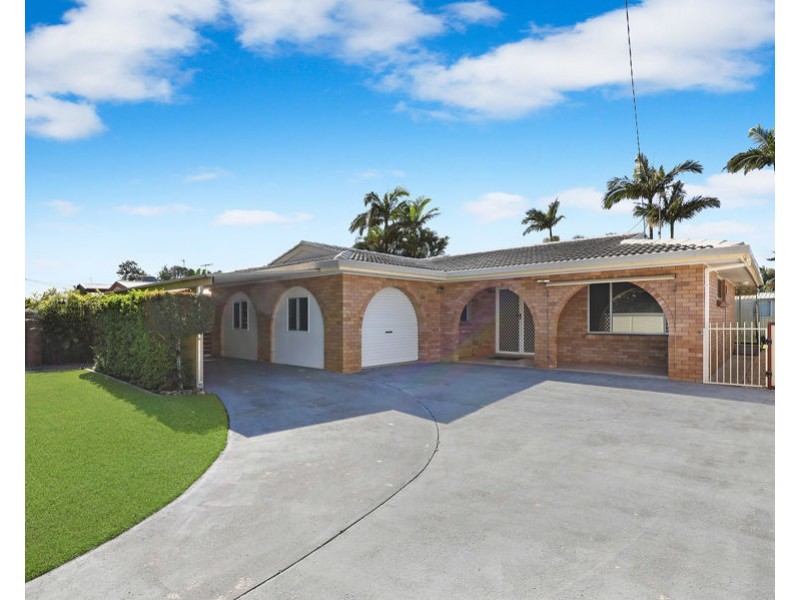 167 Nicklin Way, Warana QLD 4575