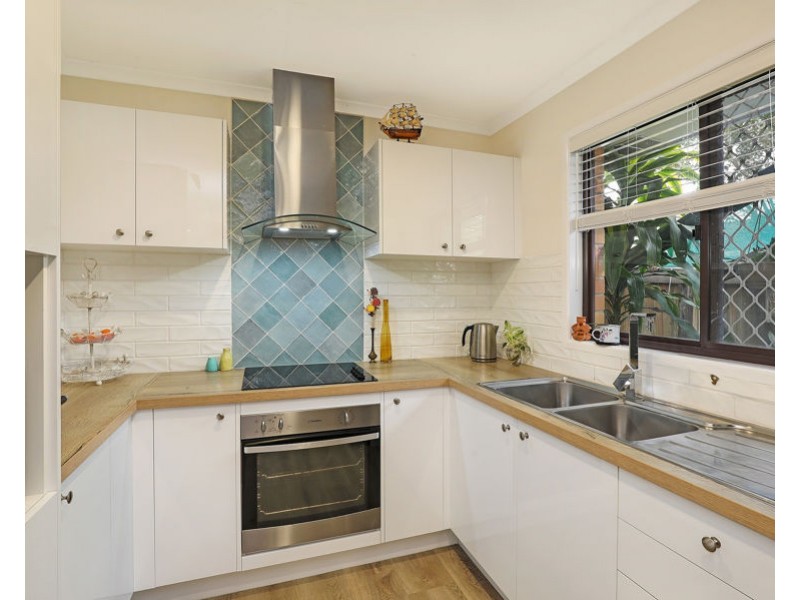 109/8 Melody Court, Warana QLD 4575