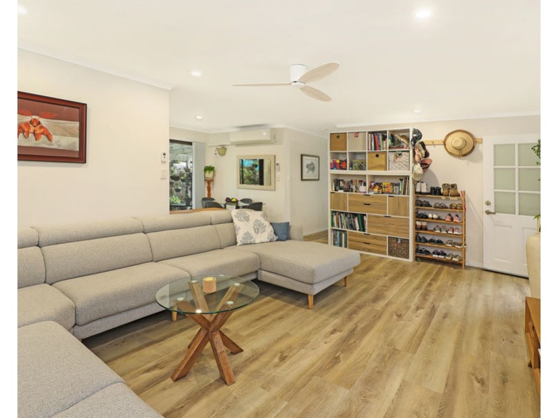 109/8 Melody Court, Warana QLD 4575