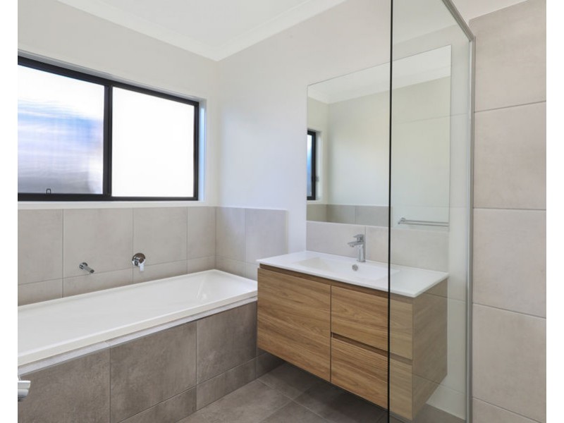 13 Sunny St., Palmview QLD 4553
