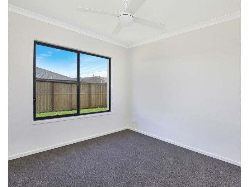 13 Sunny St., Palmview QLD 4553