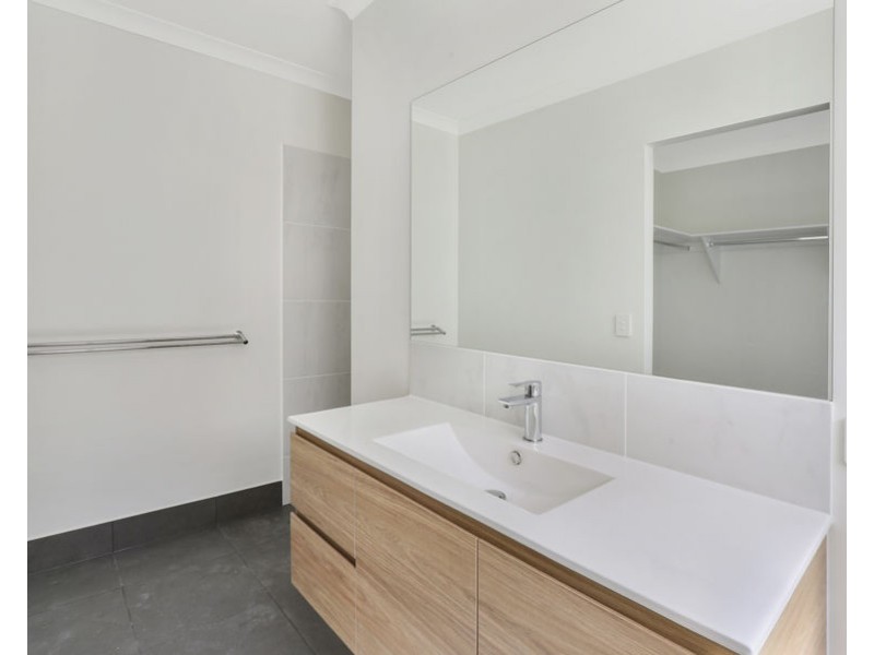 13 Sunny St., Palmview QLD 4553