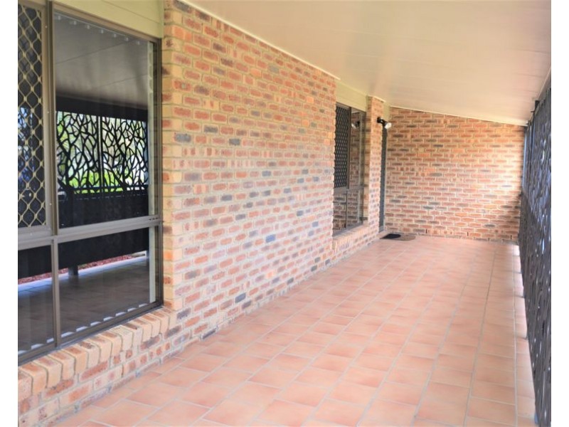 2/44 Balyarta Street, Mooloolaba QLD 4557